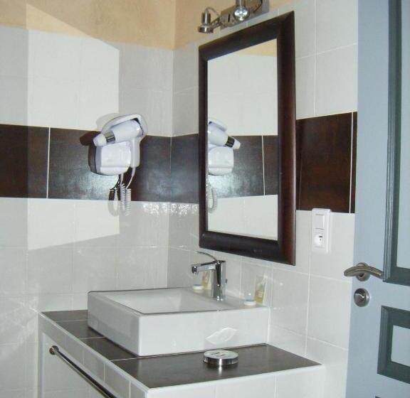 高级海景房, Le Saint Jean