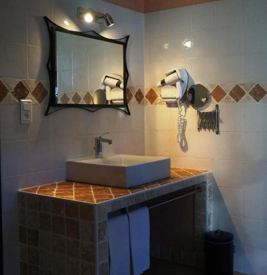 高级海景房, Le Saint Jean