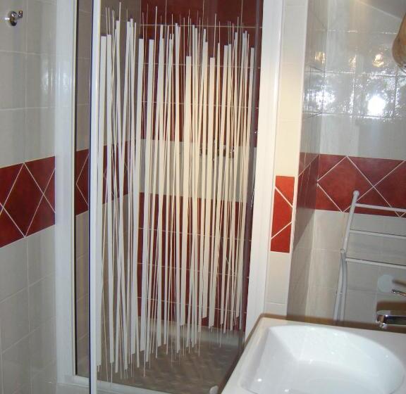 阁楼房, Le Saint Jean