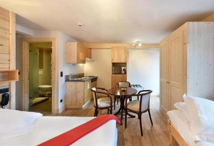 스탠다드 스튜디오, Loc Hotel Alpen Sports