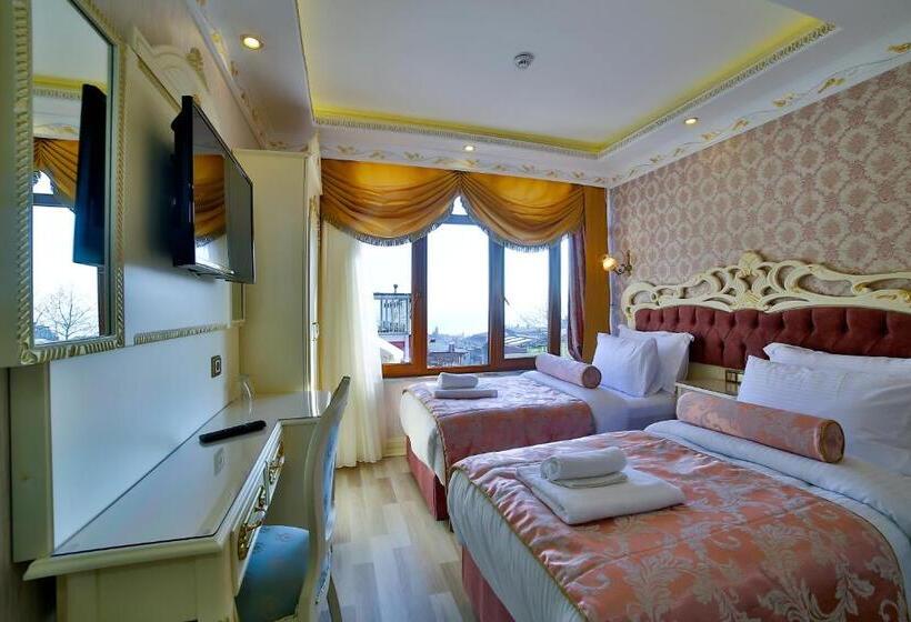 اتاق استاندارد با چشم‌انداز دریا, Nayla Palace Hotel Special Category