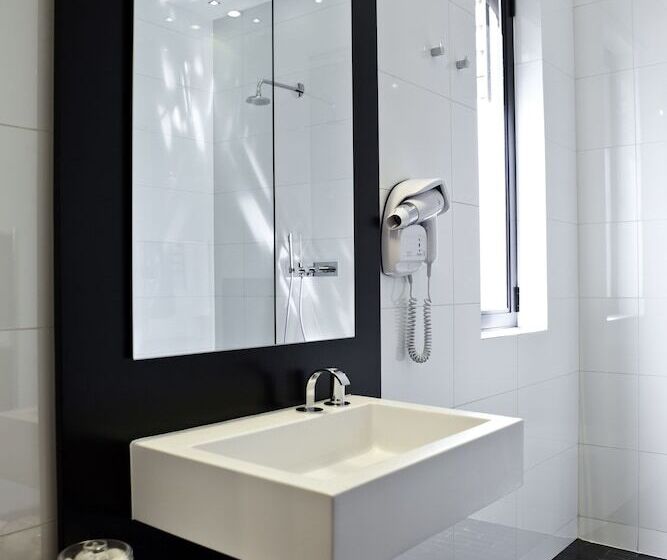 豪华房间, On The Promenade