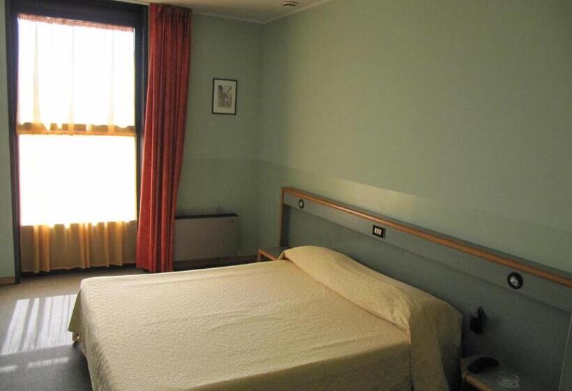 חדר סטנדרט, Orzi