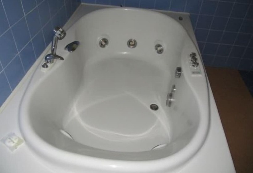 חדר סופריור, Orzi