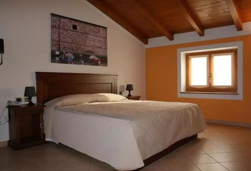 اتاق استاندارد, Relais Corte Pontigliardo