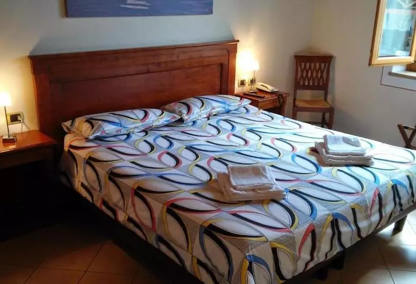 اتاق استاندارد, Relais Corte Pontigliardo