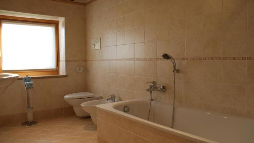 Четырехместный Номер Стандарт, Relais Corte Pontigliardo