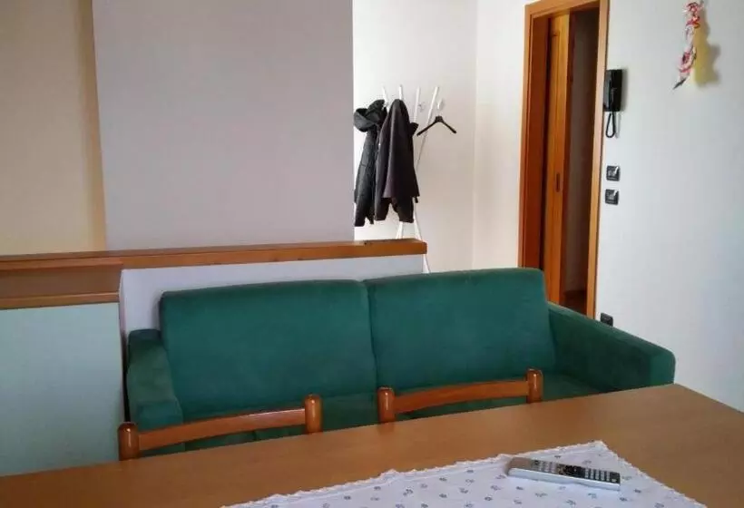 آپارتمان 1 خوابه با چشم‌انداز استخر, Relais Corte Pontigliardo