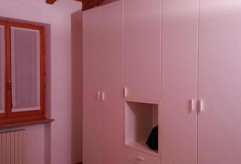 带1个卧室带泳池的公寓, Relais Corte Pontigliardo