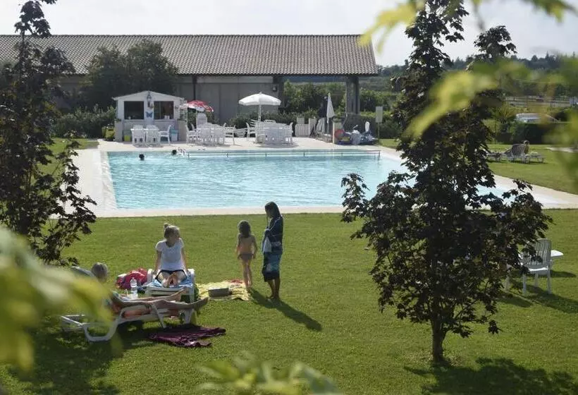 آپارتمان 3 خوابه, Relais Corte Pontigliardo