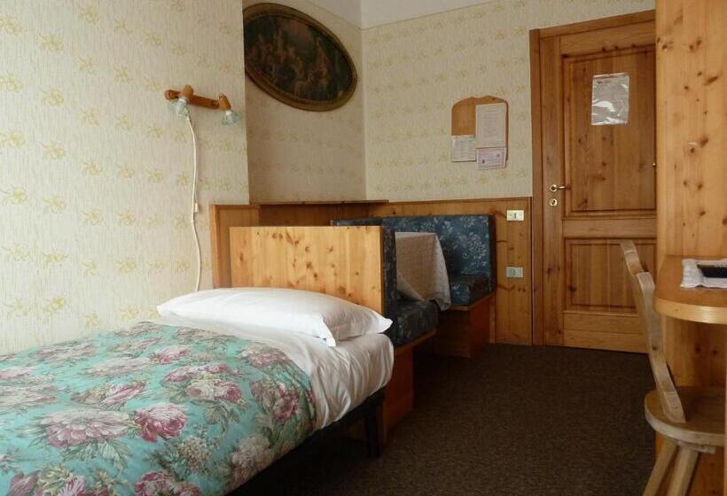 غرفة قياسية فردية, Rosa Resort