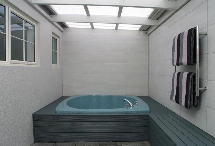 Президентский Люкс, Silver Fern Rotorua Suites & Spa