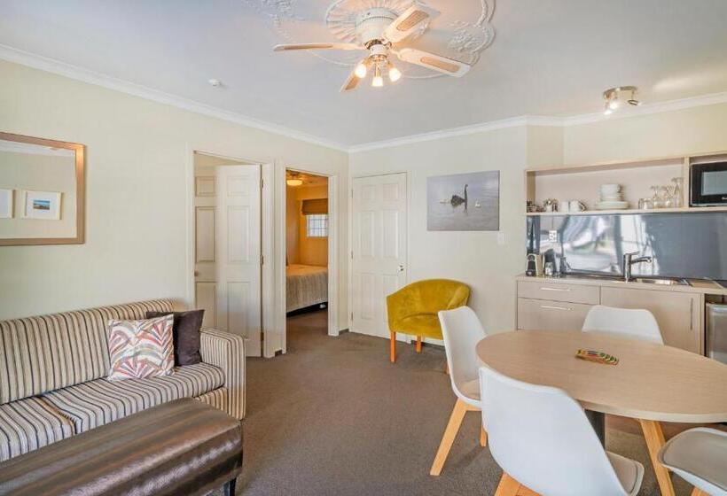 Люкс Семейный 2 Спальни, Silver Fern Rotorua Suites & Spa