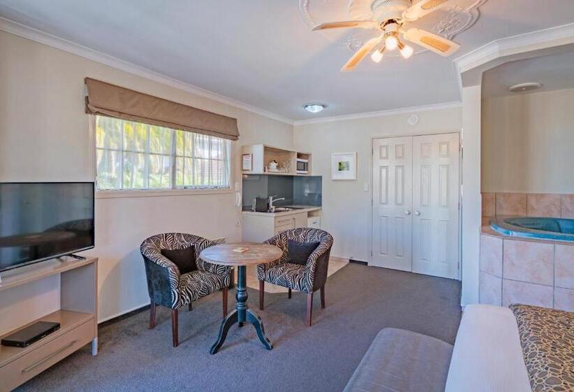 Люкс с Бассейном, Silver Fern Rotorua Suites & Spa