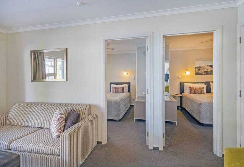 Люкс Семейный 2 Спальни, Silver Fern Rotorua Suites & Spa