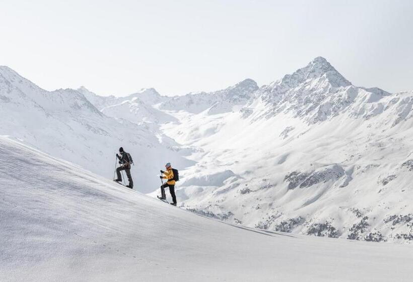 Стандартный Номер Кровать Кинг, Sportlodge Klosters