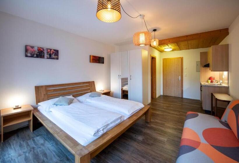 إستوديو قياسى, Sportlodge Klosters