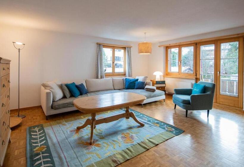 Апартаменты 3 Спальни, Sportlodge Klosters