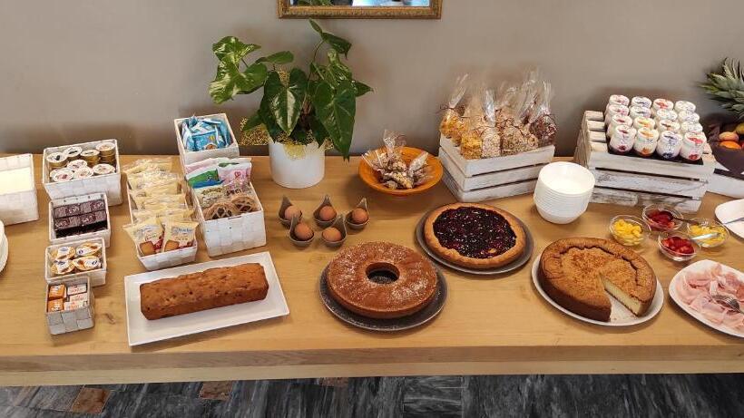 小型套房, Trieste