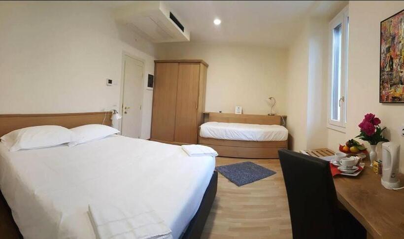 经典套房, Trieste