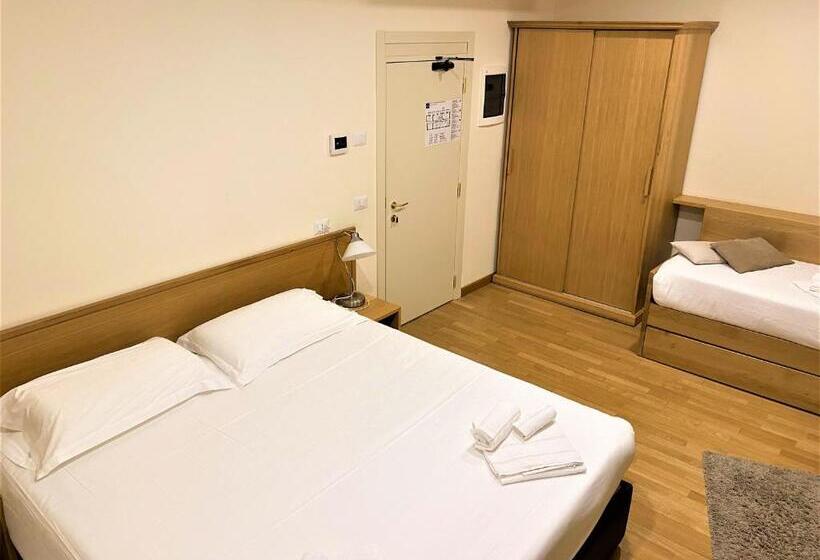 经典套房, Trieste