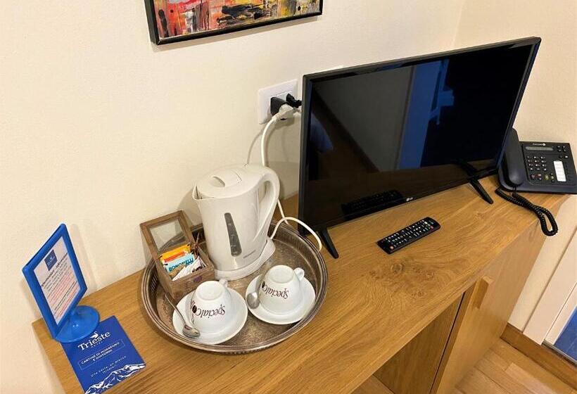 经典套房, Trieste