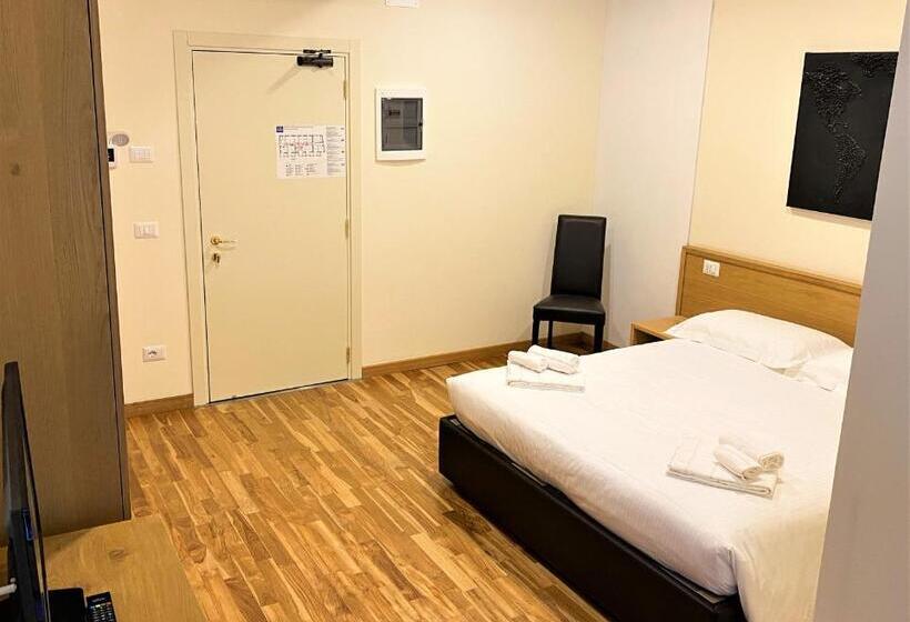 小型套房, Trieste