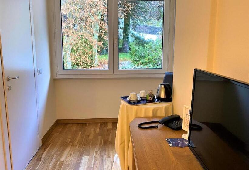 小型套房, Trieste