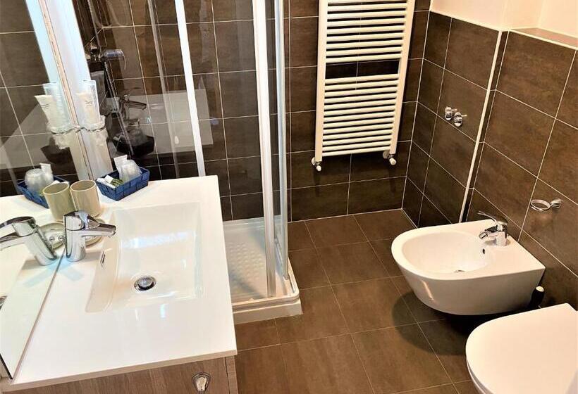 小型套房, Trieste