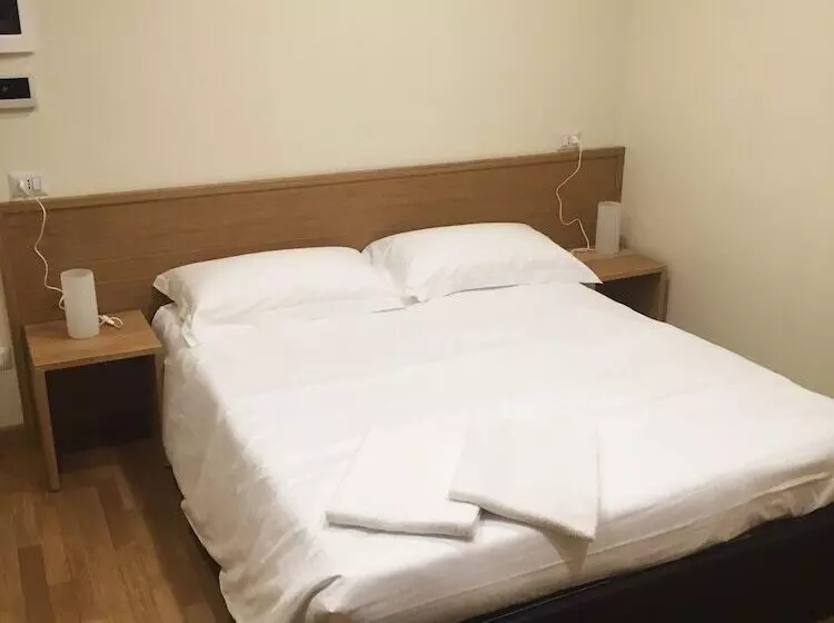ファミリールーム, Trieste