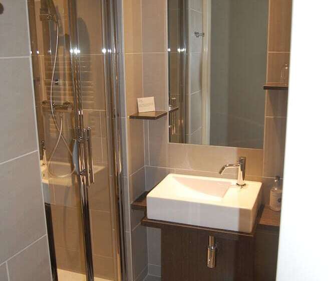 غرفة قياسية, Hôtel Valpré