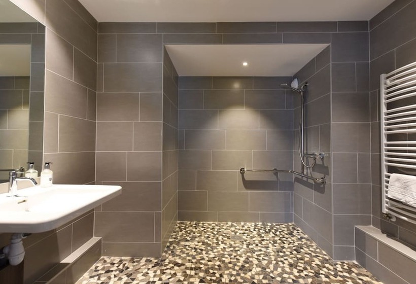 غرفة قياسية ثلاثية, Hôtel Valpré