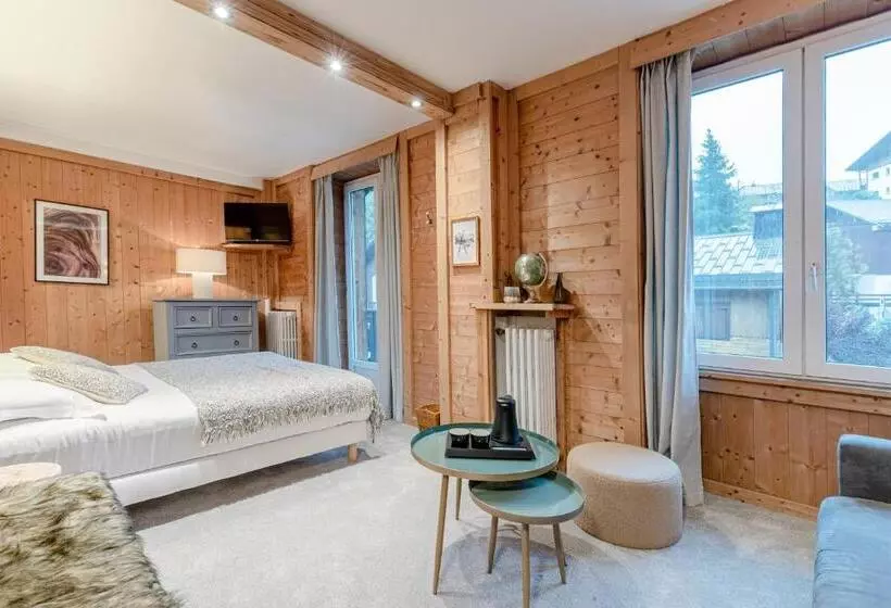 バルコニー付きスタンダードトリプルルーム, Le Chalet D Antoine   Centre De Megève