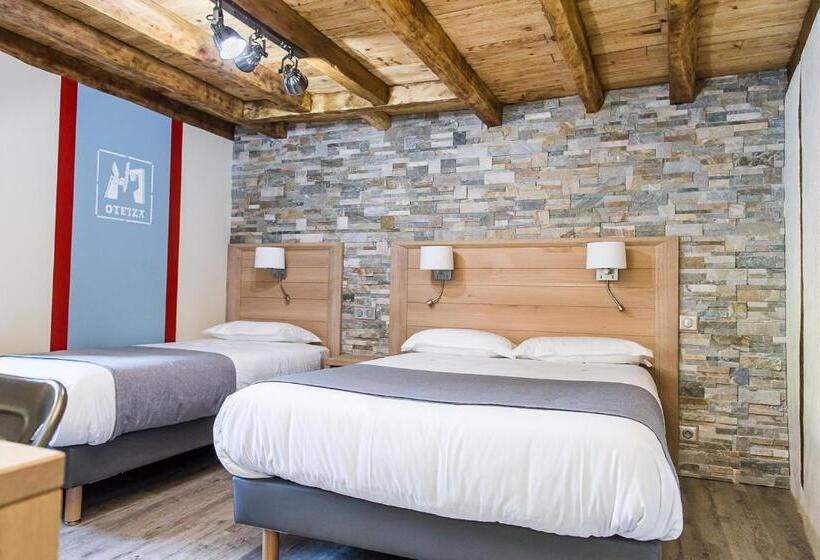 Трехместный Номер Классика, Logis Hotel Erreguina