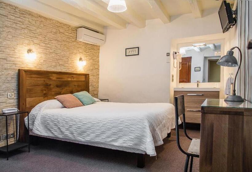 חדר אקונומי, Logis Hotel Erreguina