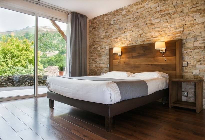 חדר קומפורט, Logis Hotel Erreguina