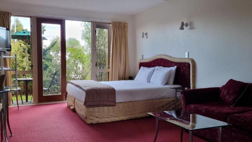 标准工作室, Chantillys Motor Lodge