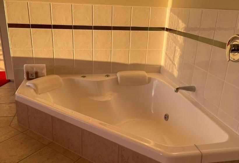 豪华套房, Chantillys Motor Lodge