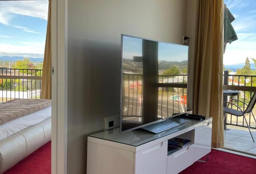 豪华套房, Chantillys Motor Lodge