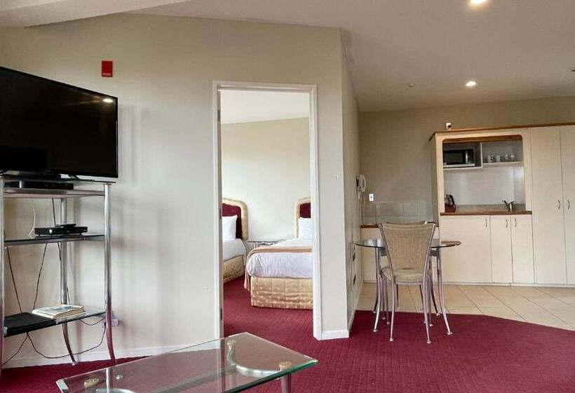 带2个卧室的套房, Chantillys Motor Lodge