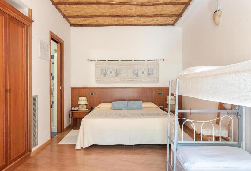 חדר משפחתי, Villa Canu