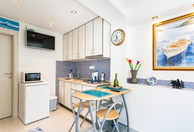 آپارتمان 1 خوابه با تراس, Bluemarine Rooms & Apartments