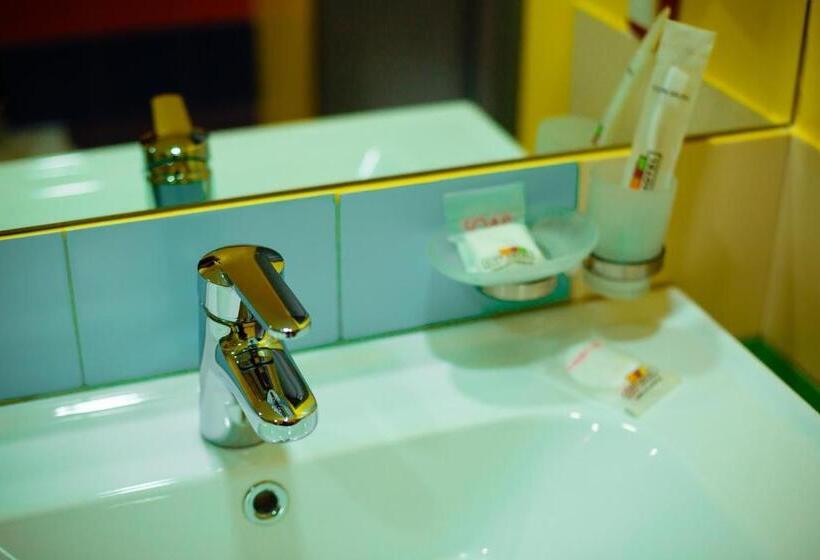 اتاق لوکس, City Hotel Shymkent