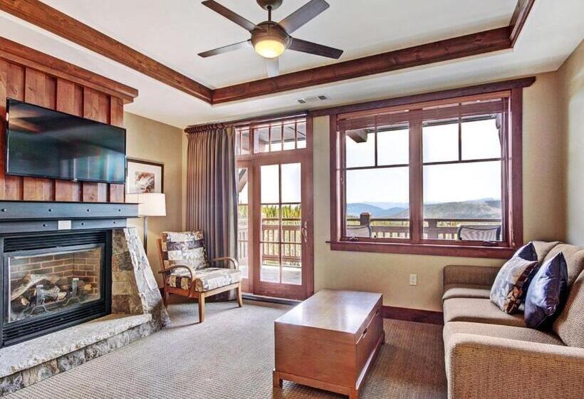 Апартаменты 1 Спальня, One Ski Hill Place