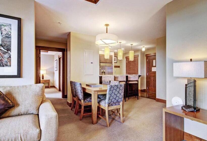 Апартаменты 1 Спальня, One Ski Hill Place