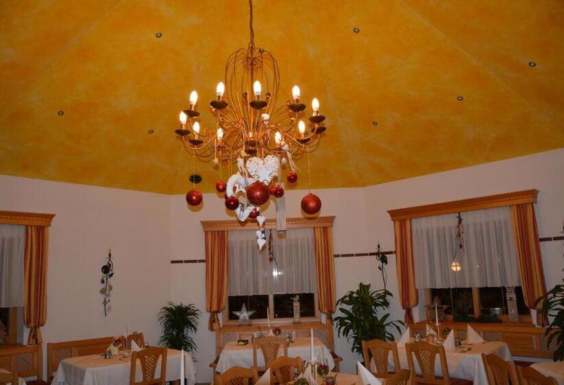 Номер Deluxe с Балконом, Rosenberg