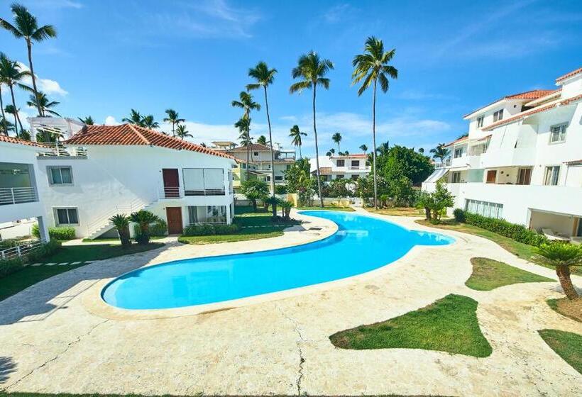 آپارتمان 1 خوابه با چشمانداز استخر, Las Terrazas Condo Punta Cana Beach Los Corales Village