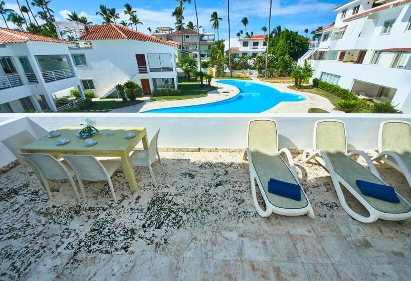 آپارتمان 1 خوابه با چشمانداز استخر, Las Terrazas Condo Punta Cana Beach Los Corales Village