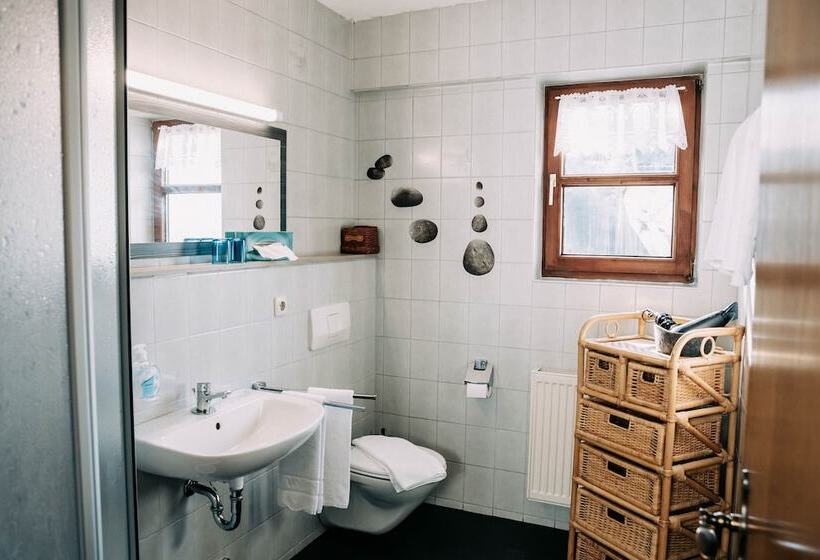 חדר סטנדרט, Waldpension Jagerstuberl