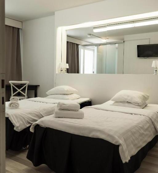 스탠다드 룸, Alexander